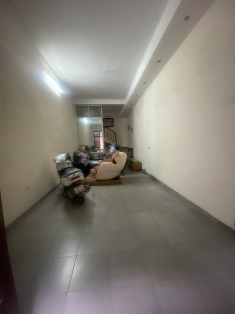 BÁN NHÀ PHƯƠNG MAI, DT 42M2, MT 4M, GIÁ 17.7 Tỷ